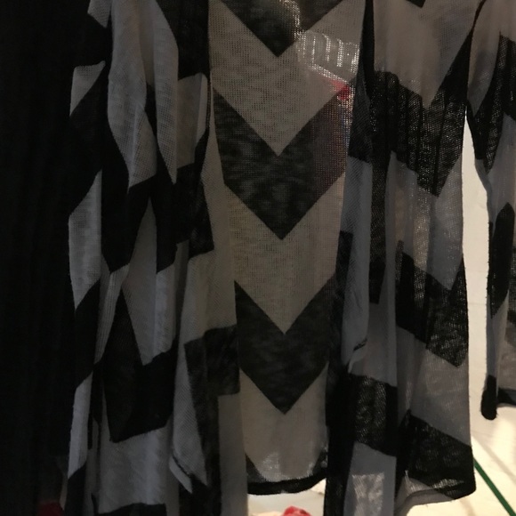 Clothes - Picture 3 of 8